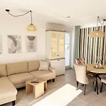 Salus Whg 4 Mit 2 Baedern, Balkon & Sky