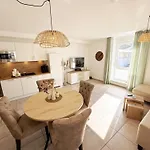 Salus Whg 4 Mit 2 Baedern, Balkon & Sky Apartman *