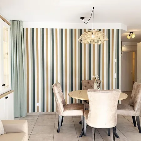 Salus Whg 4 Mit 2 Baedern & Balkon Apartment Baabe