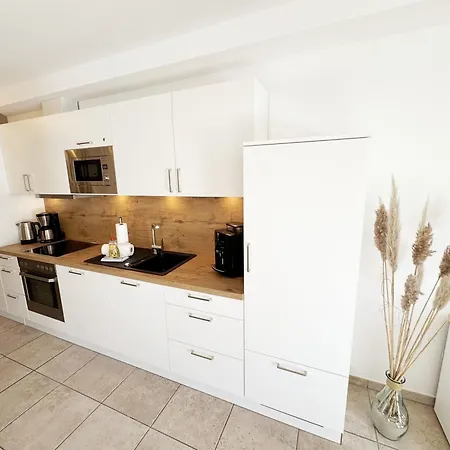 Salus Whg 4 Mit 2 Baedern, Balkon & Sky Appartement *