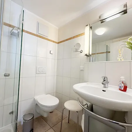 Salus Whg 4 Mit 2 Baedern & Balkon * بابي