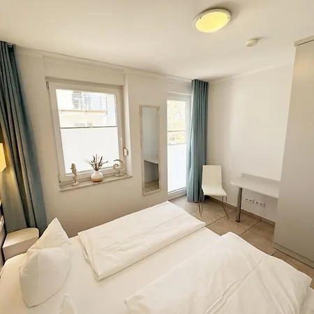 Salus Whg 4 Mit 2 Baedern, Balkon & Sky *