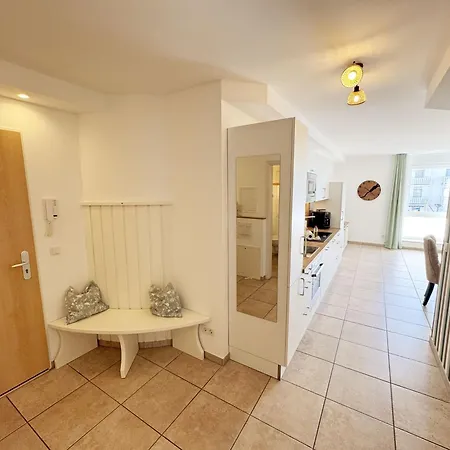 Salus Whg 4 Mit 2 Baedern & Balkon